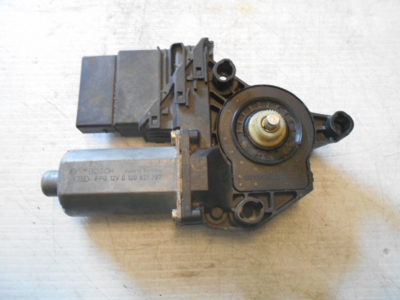 Motor Elevador Vidro Trz Esq VW Golf IV 2001 MEV137 